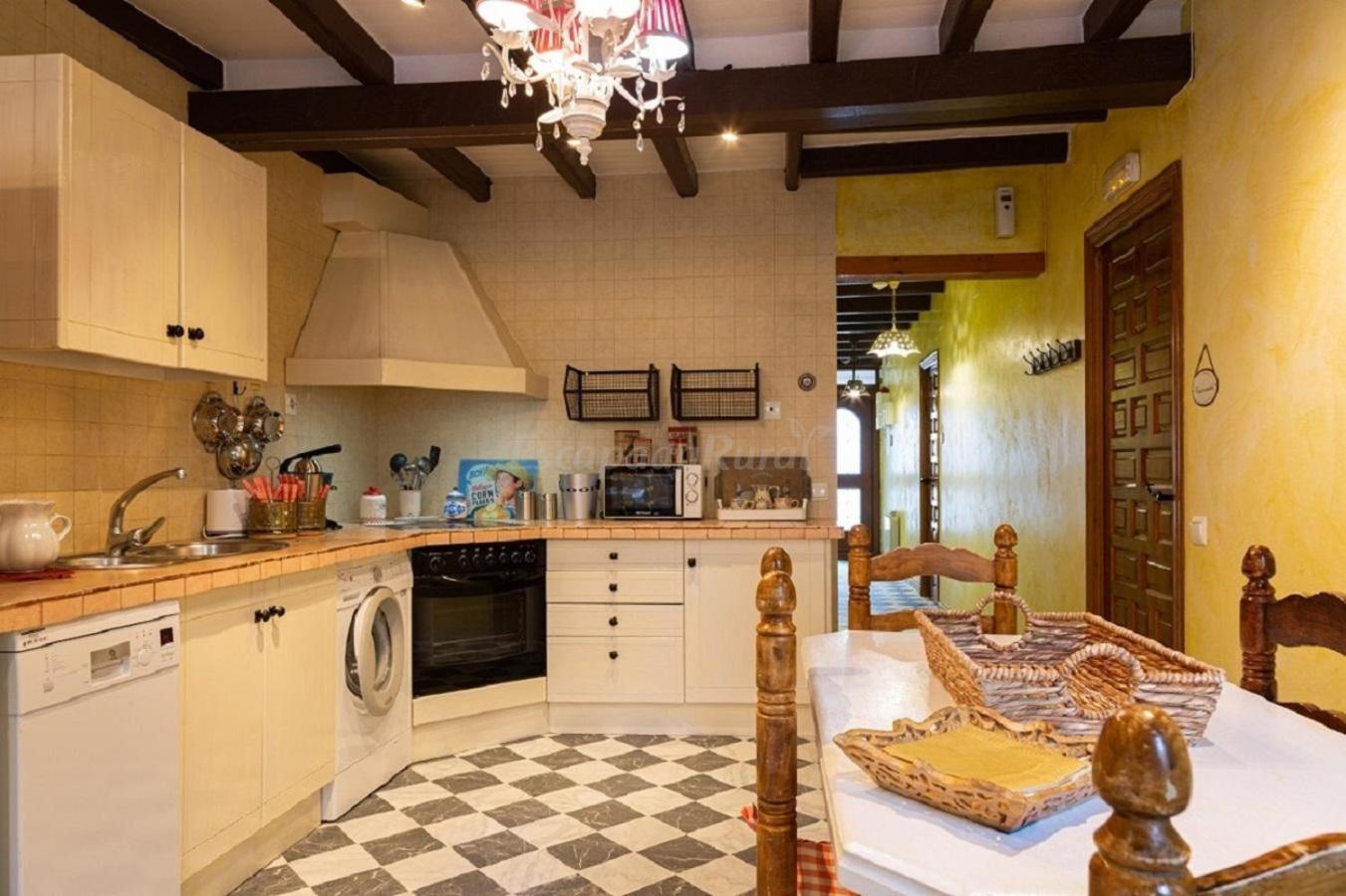 Beautiful Alamedas - Una Casa Rural Con Una Historia Unica Castronuno Zewnętrze zdjęcie